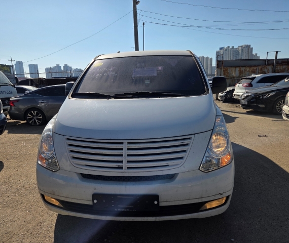 GRAND STAREX 2WD A/T