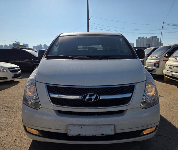 GRAND STAREX 2WD A/T